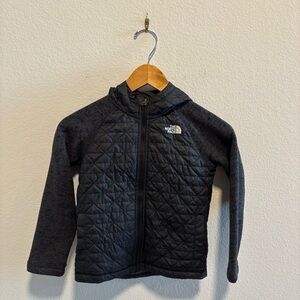 The North Face Kids Black Quilted Hooded Jacket with Knit Sleeves